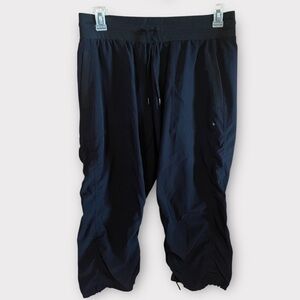 Spyder Active Women’s Large Black Cinch Knee Cropped Pants